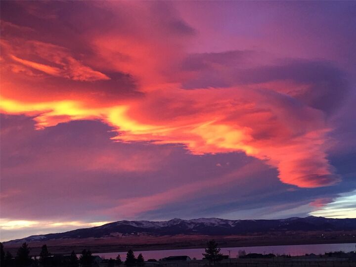 Property Photo:  6045 Lakeview Drive  MT 59602 