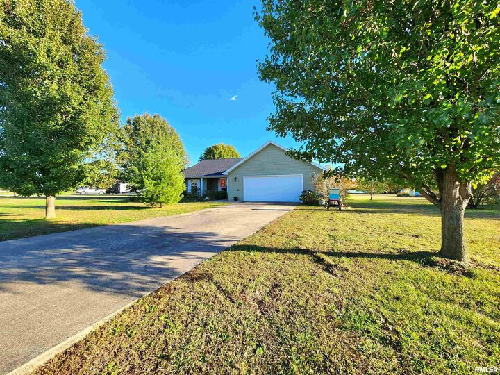Property Photo:  156 Hanover Lane  IL 62966 