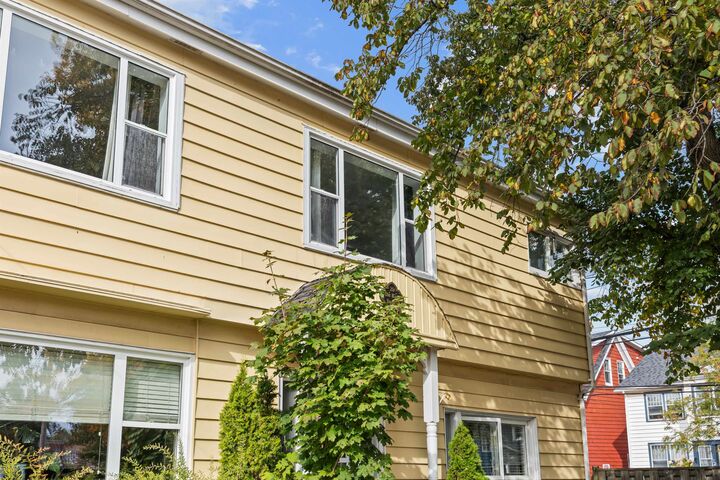 Property Photo:  29 Ole King Square  PE C1A 1P8 