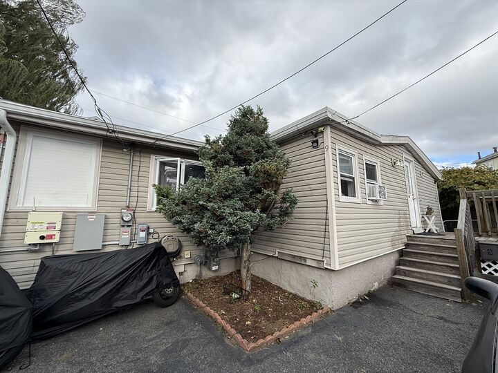 Property Photo:  9 Dunn Rd  MA 02151 