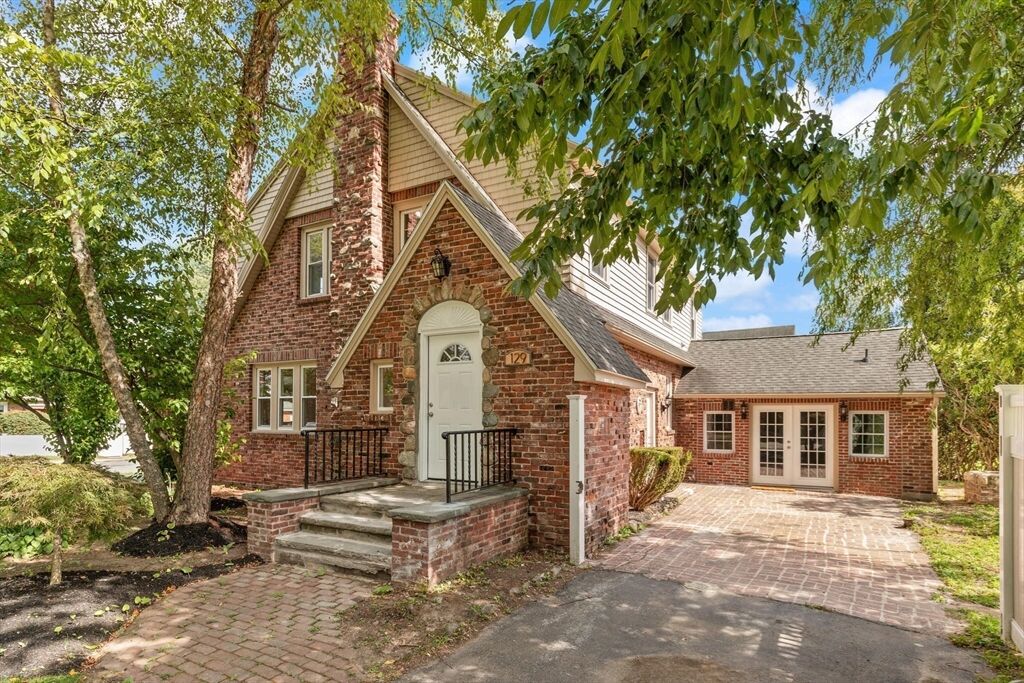 Property Photo:  129A&B Maple Ave  MA 01545