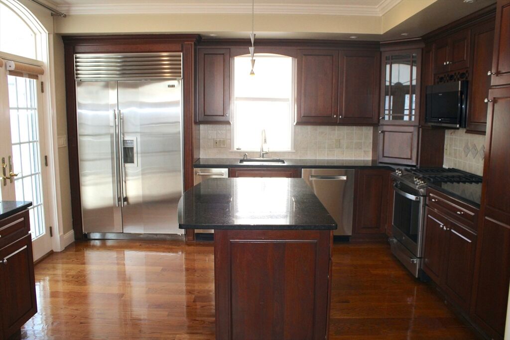 Property Photo:  33 Franklin Street 2  MA 02145