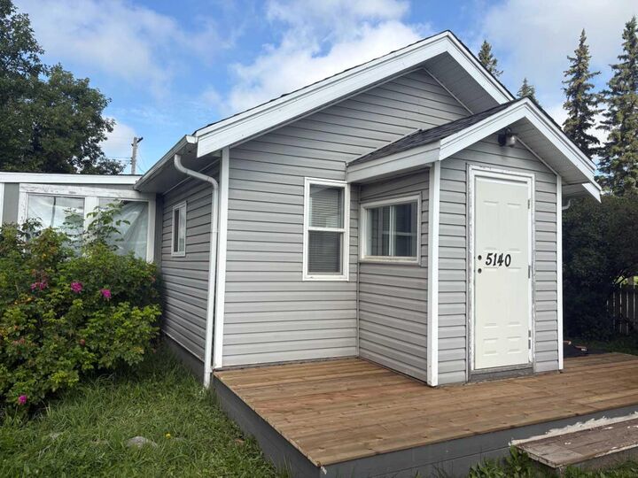 5140 48 Street — photo 1