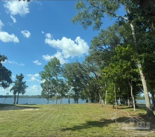 7586 Old Bay Pointe Rd  Milton FL 32583 photo