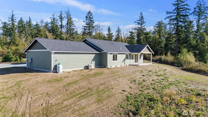 Property Photo:  2218  Corsair Lane  WA 98277