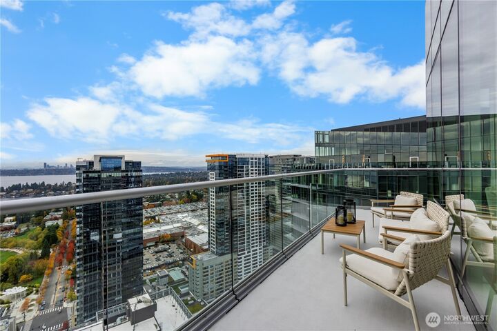 10700 NE 4th Street 4202  Bellevue WA 98004 photo