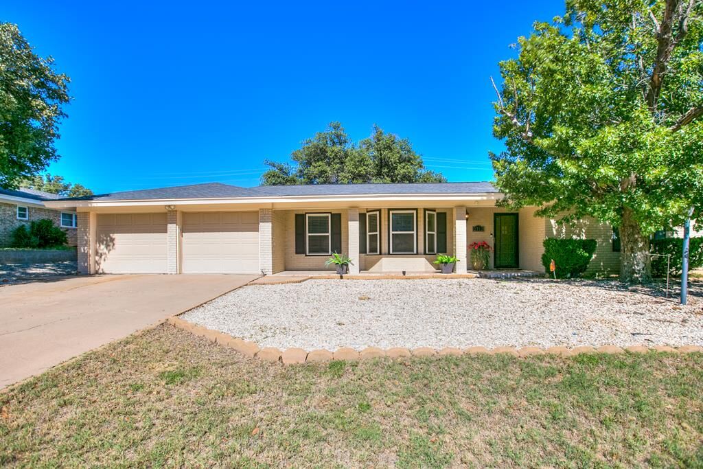 Property Photo:  2712 Chatterton Dr  TX 76904 