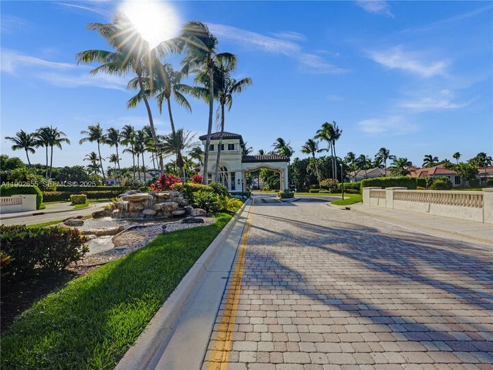 Property Photo: 16291 Bristol Pointe Dr FL 33446