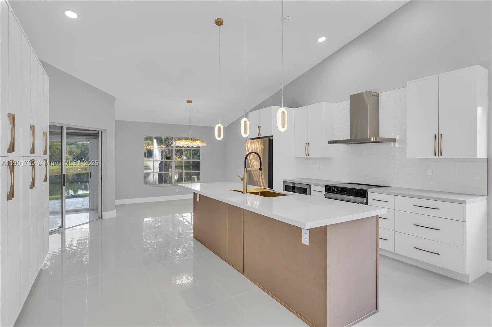 Property Photo: