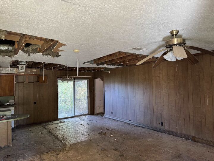 Property Photo:  445 Dallas  TX 77613 