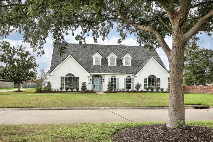 Property Photo: 4100 Magnolia Ridge Drive LA 70605