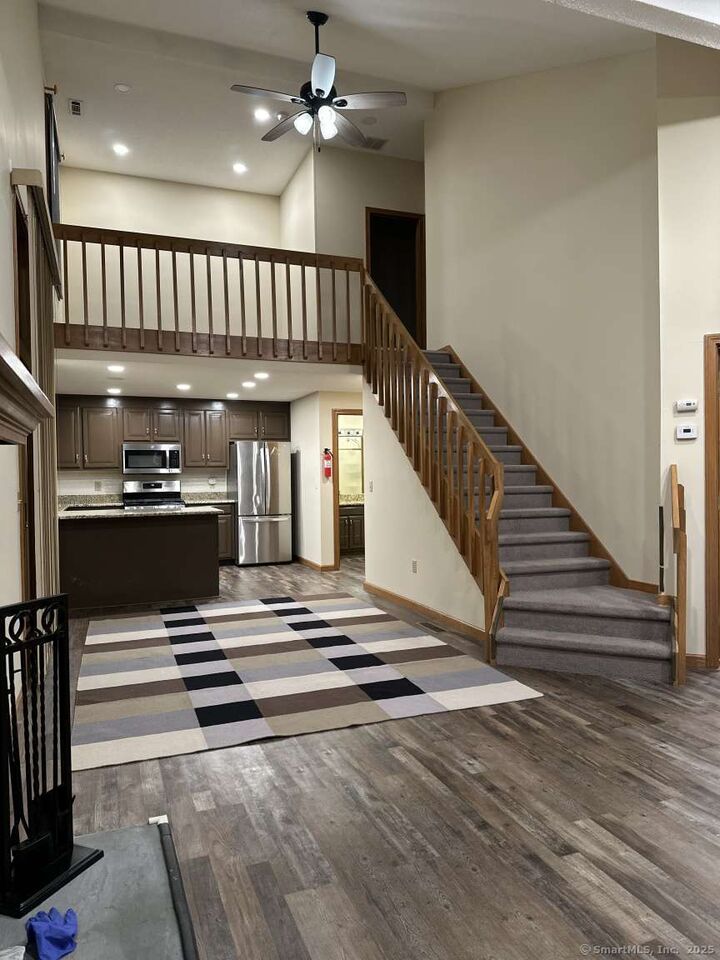 Property Photo: 21 Ivy Lane 21 CT 06074