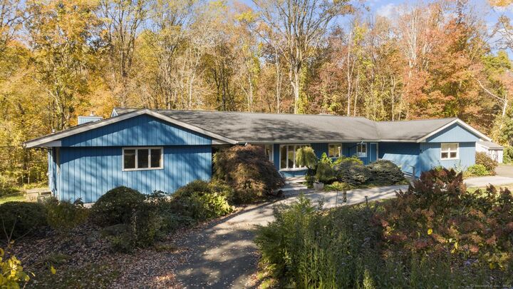 Property Photo:  51 Brookwood Drive  CT 06525