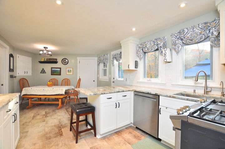 Property Photo:  31 Parkwood Drive  CT 06095 