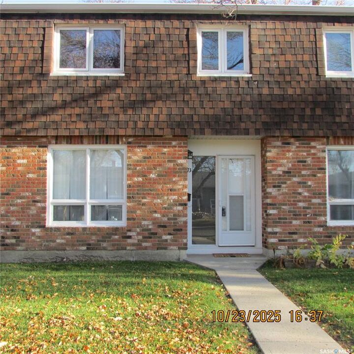 Photo de la propriété:  73 Spruceview Road  SK S4R 0E1