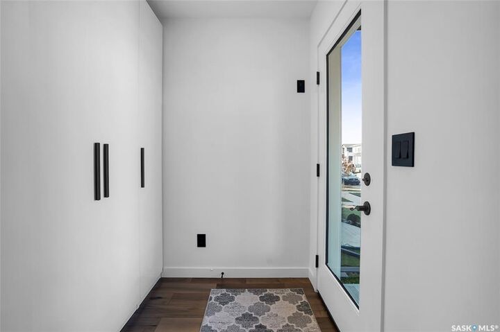 Property Photo:  668 Feheregyhazi Boulevard  SK S7W 1C4