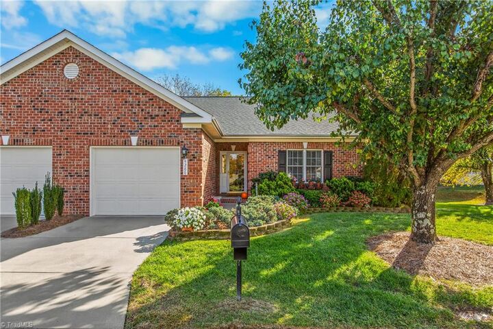 4286 Lumsden Lane  High Point NC 27265 photo