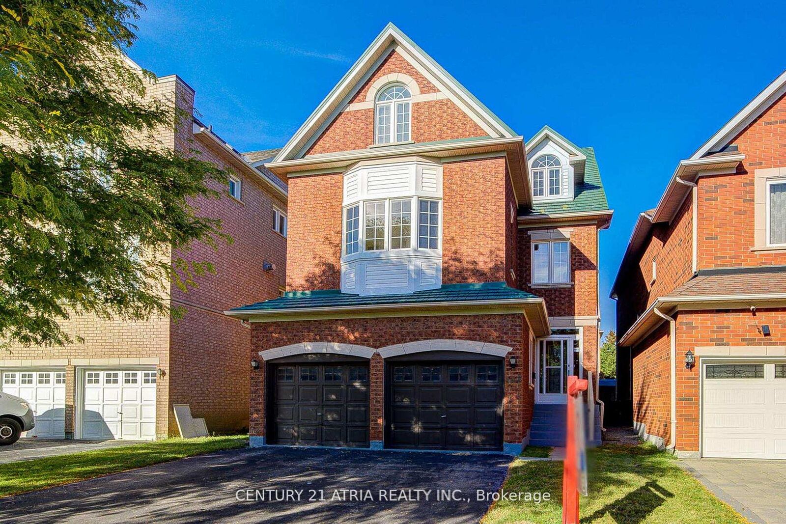 Property Photo: 147 Frank Endean Road ON L4S 1S7