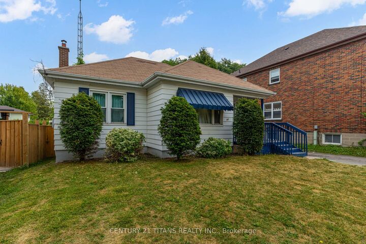 Property Photo:  107 Wilson Road N  ON L1G 6E1 