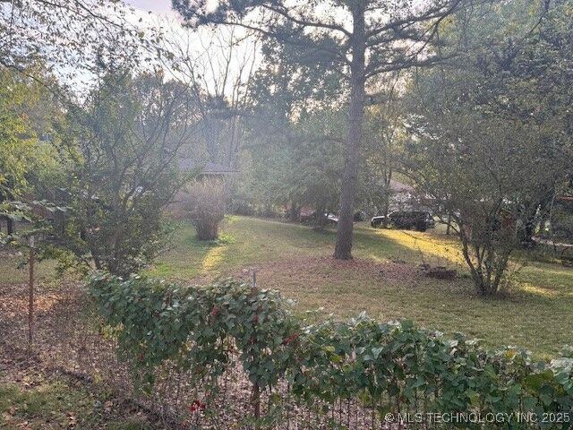 Property Photo:  503 S Bonham  OK 74962