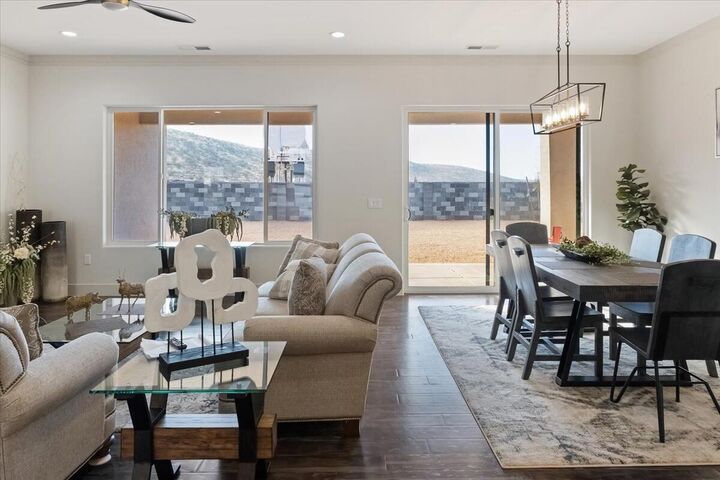 Property Photo:  2011 W Grand Teton Rd  UT 84737