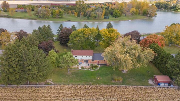 Property Photo:  6774 Riverview Line  ON N7M 5T1 