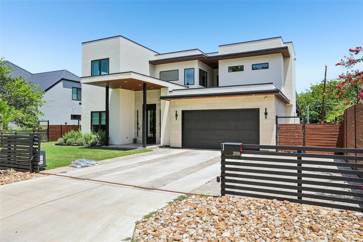 Property Photo: 2010 Meadowridge Drive TX 78704