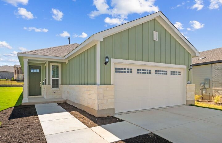 Property Photo:  406 Livewater Lane  TX 78633 