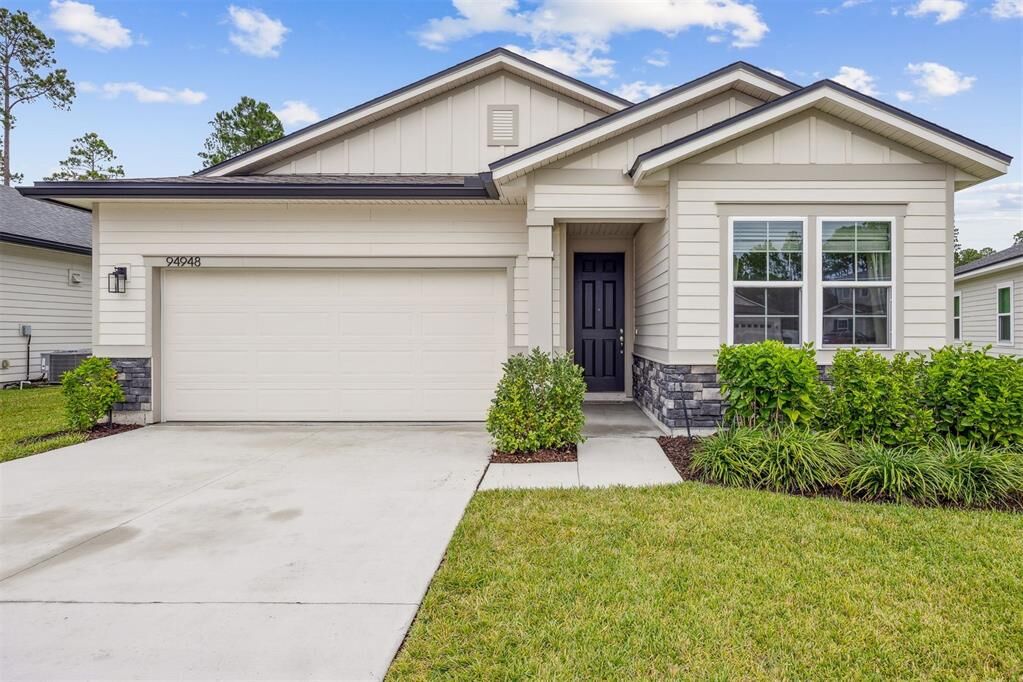 Property Photo: 94948 Colnago Court FL 32034