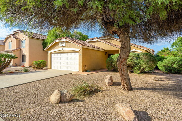 Property Photo:  542 W Princeton Avenue  AZ 85233 