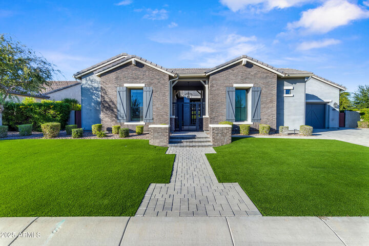 Property Photo:  2580 E Country Shadows Street  AZ 85298 