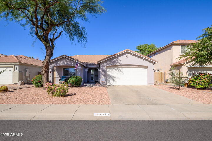 Property Photo:  15352 W Laurel Lane  AZ 85379 