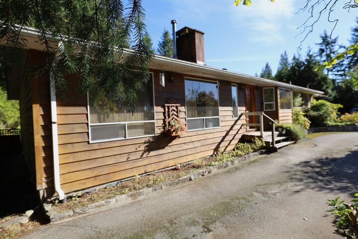 Property Photo:  588 Veterans Road  BC V0N 1V4 