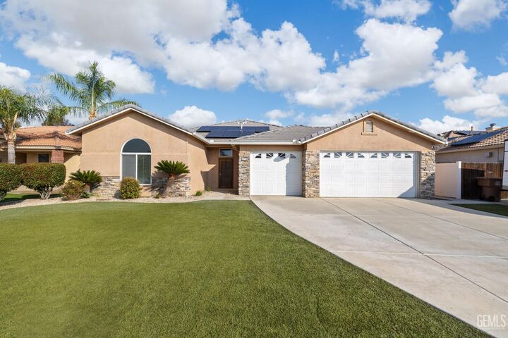3116 Monache Meadows Drive  Bakersfield CA 93313 photo