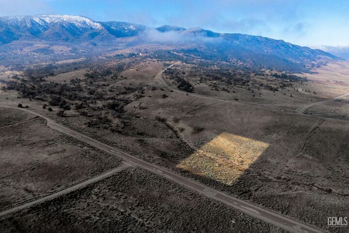 Property Photo:  0 0 Summers Dr.  CA 93561 