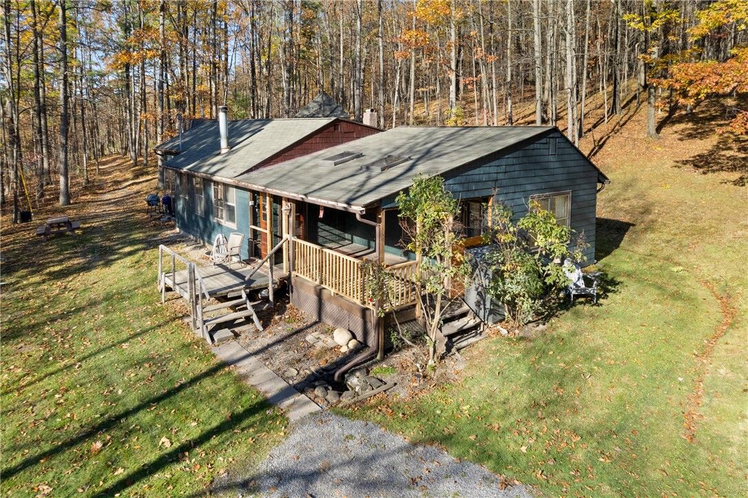 Property Photo:  7654 W Hall Road  NY 14424 