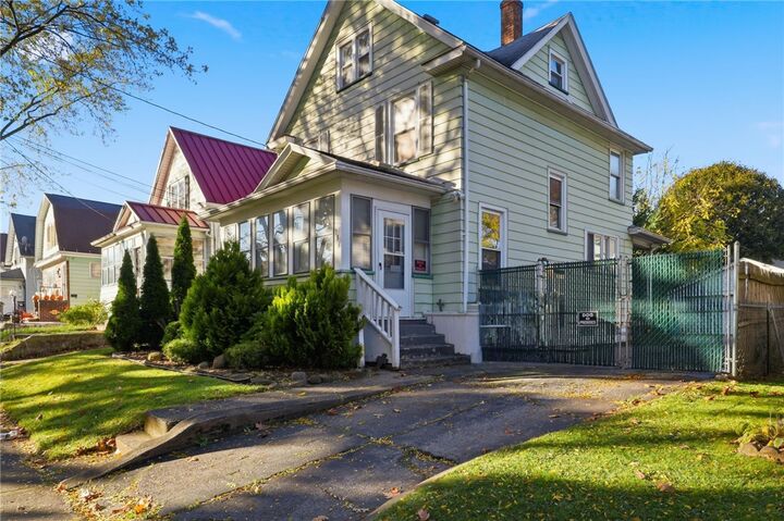 Property Photo:  136 Curtis Street  NY 14606 