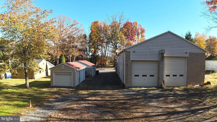 Property Photo:  1692 Chestnut Ridge Road  PA 18972