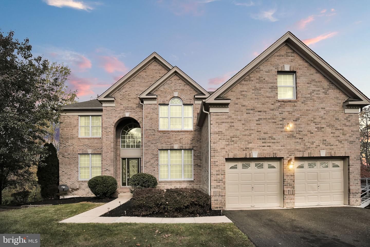 Property Photo: 2479 Wheatfield Lane PA 18925