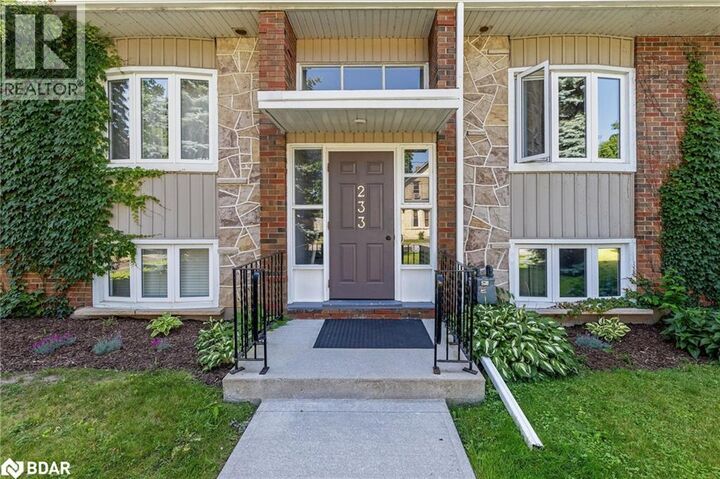 Property Photo:  233 Westminster Drive South  ON N3H 1T2 