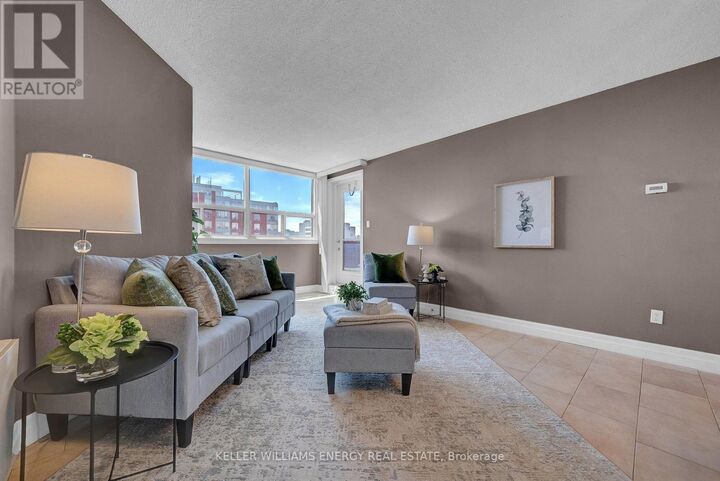 Photo de la propriété:  80 Athol Street East 302  ON L1H 8B7