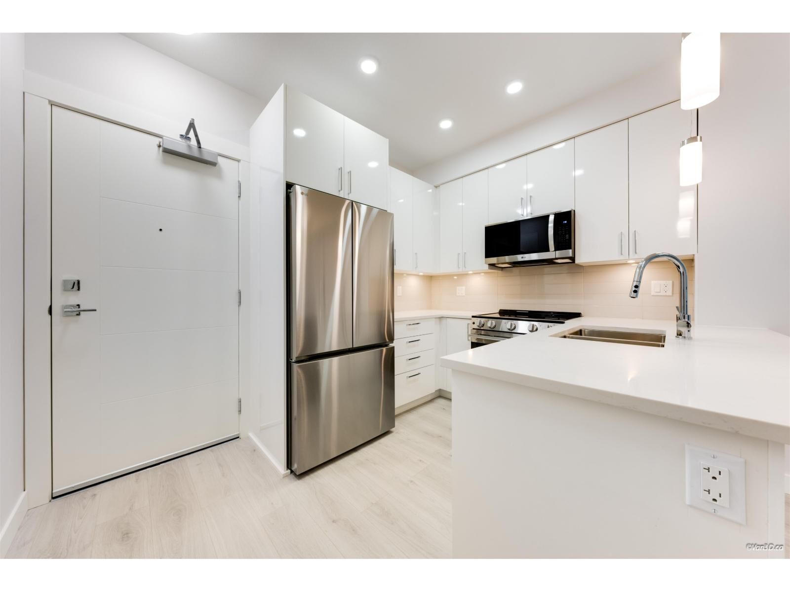 Photo de la propriété: 33886 Pine Street 213 BC V2S 2P3