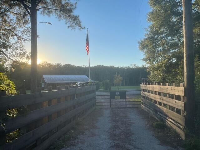 Property Photo:  2822 Old Mill Road  FL 32455 