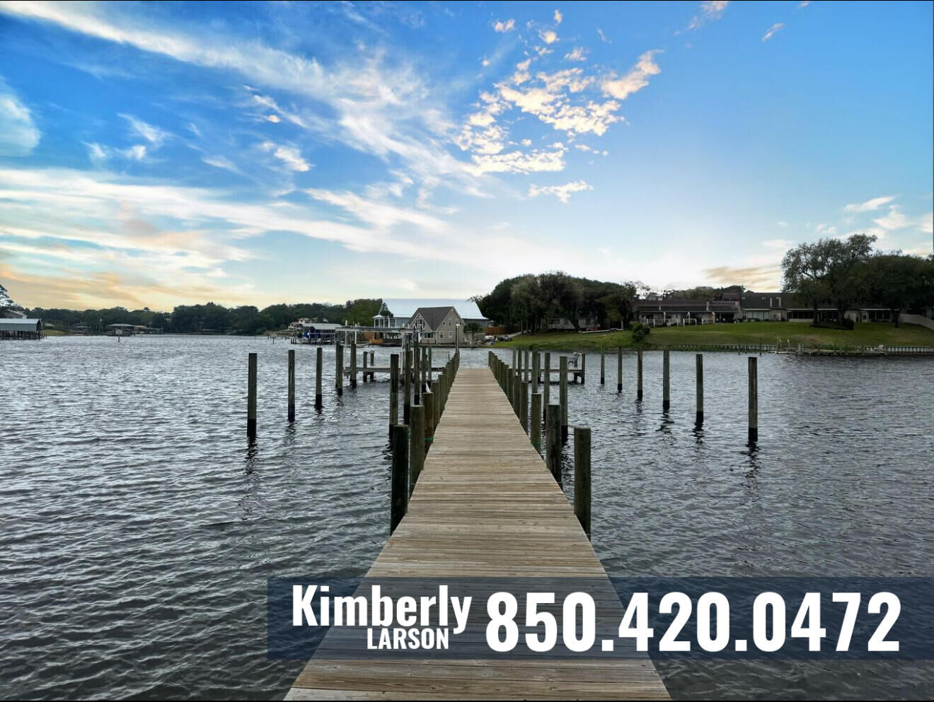 Property Photo: 210 Pelham Road 111C FL 32547