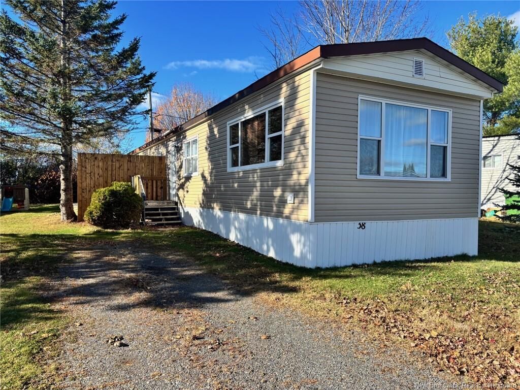 Property Photo:  38 Leafwood Crescent  NB E3B 6N7 