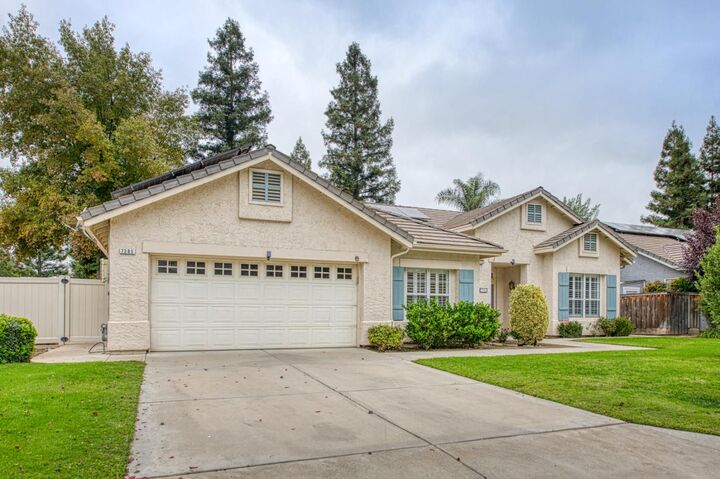 Property Photo:  7285 N Cecelia Avenue  CA 93711