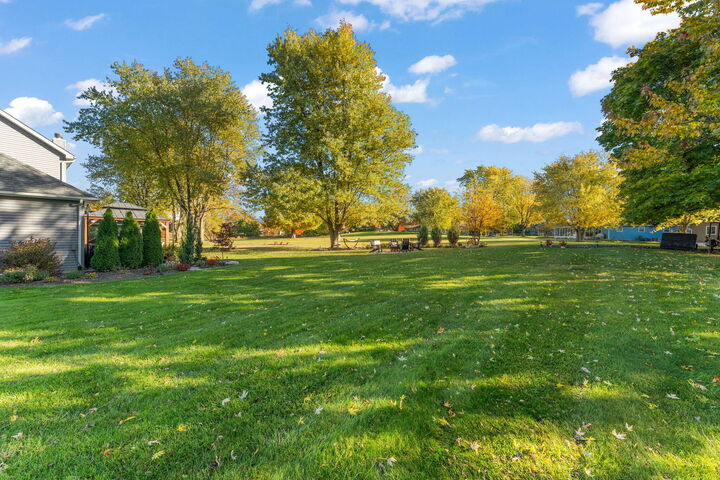 Property Photo:  4148 Oakmont Court  IN 46307 