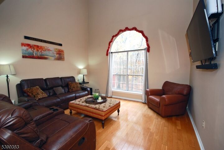 Property Photo:  16 Iroquois Trl  NJ 08876 
