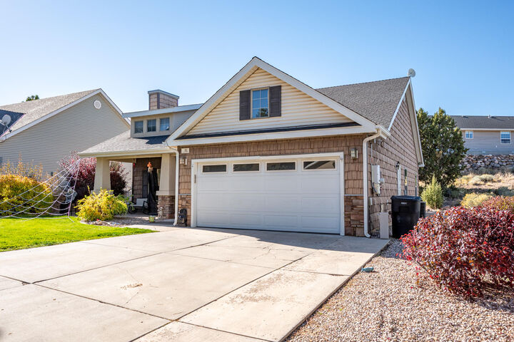 Property Photo:  339 N Tahquitz Dr  UT 84720