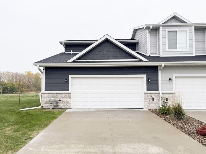 Property Photo:  9110 Spring Crest Lane  IA 50266 